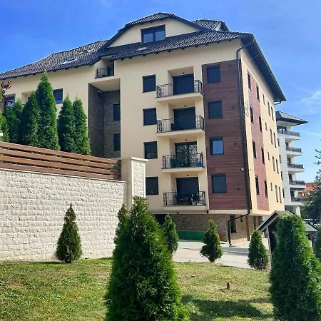 Angolo D'oro 아파트